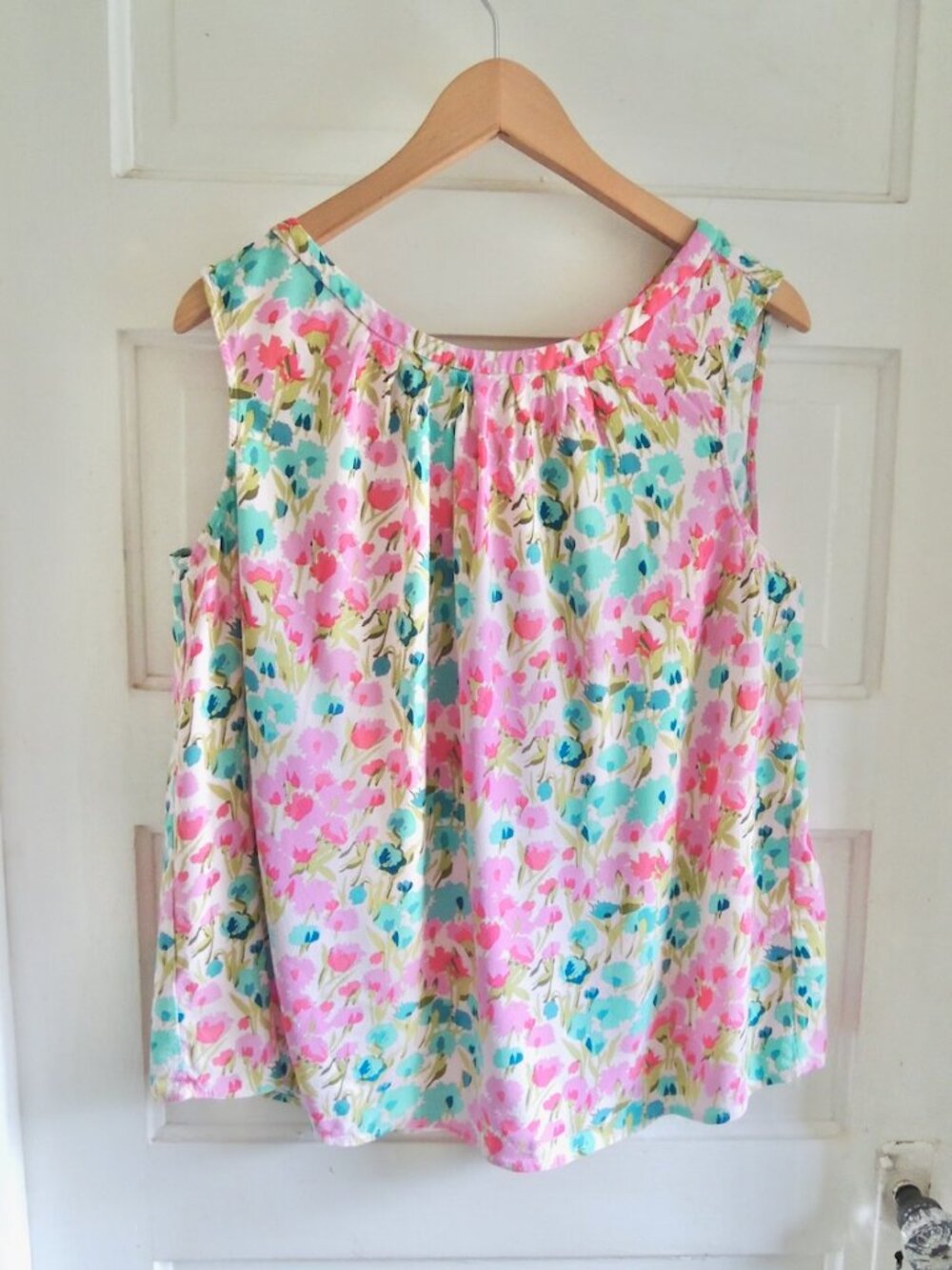 Boden Pink & Blue Floral Sleeveless Tie Back Top 16